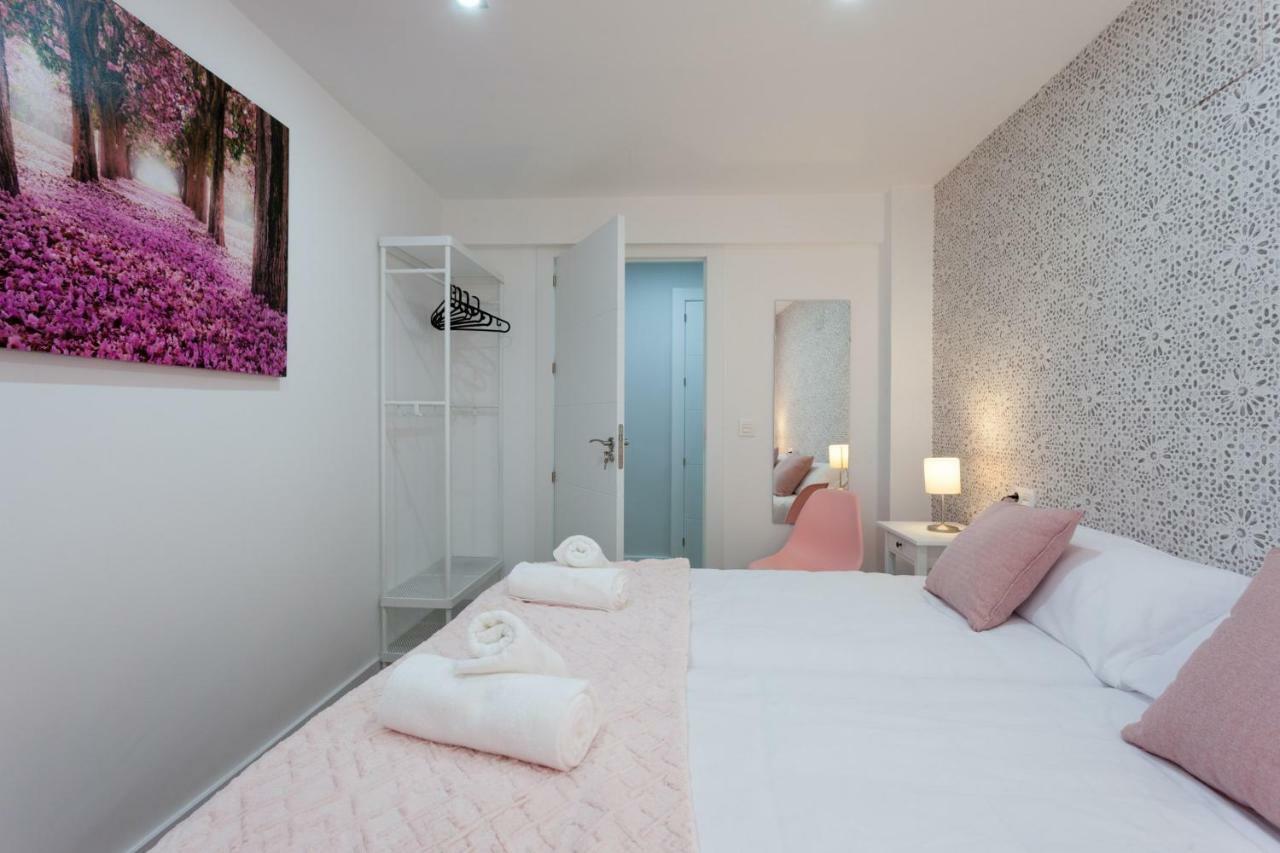 גרנדה Apartamentos Reina Isabel מראה חיצוני תמונה