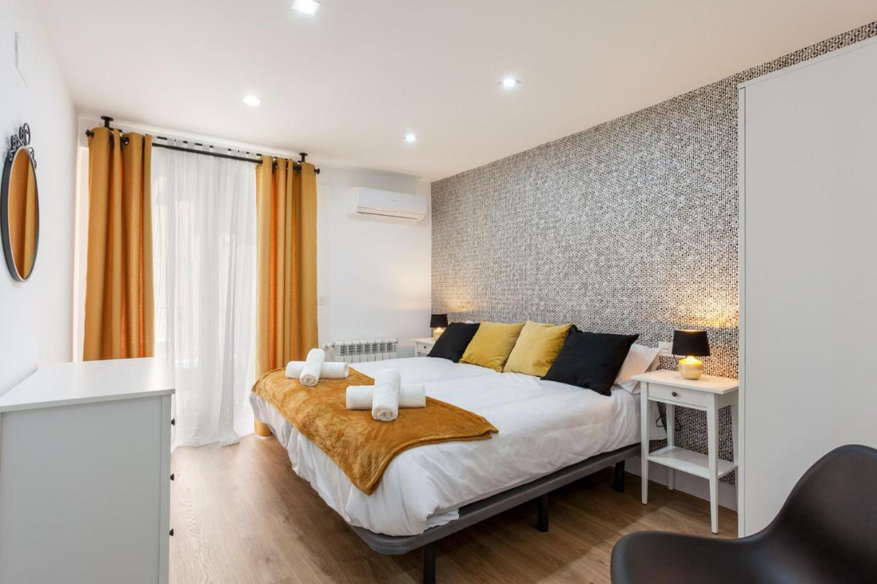 גרנדה Apartamentos Reina Isabel מראה חיצוני תמונה