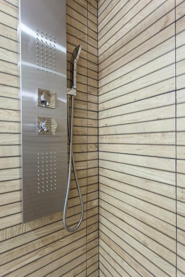 גרנדה Apartamentos Reina Isabel מראה חיצוני תמונה